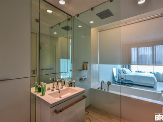 For rent 2 ベッドルーム condo in Pathum Wan, Bangkok