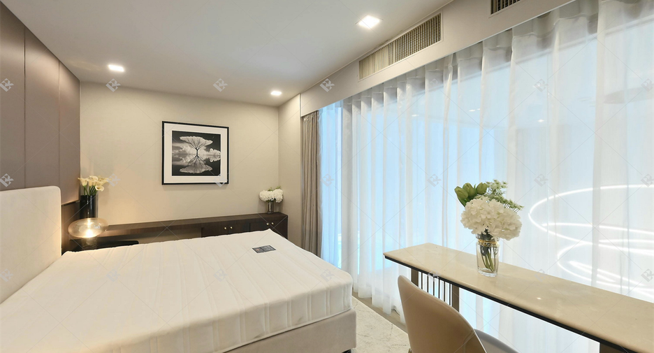 Condo en alquiler de 3 habitaciones en Watthana, Bangkok