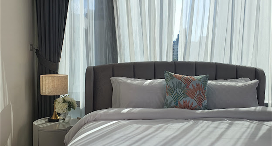 For rent 3 bedrooms condo in Watthana, Bangkok