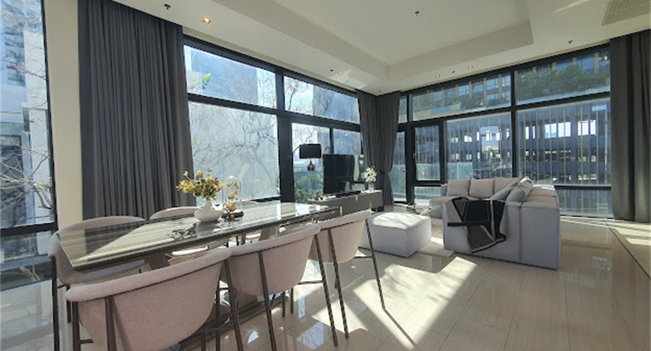 For rent 3 bedrooms condo in Watthana, Bangkok