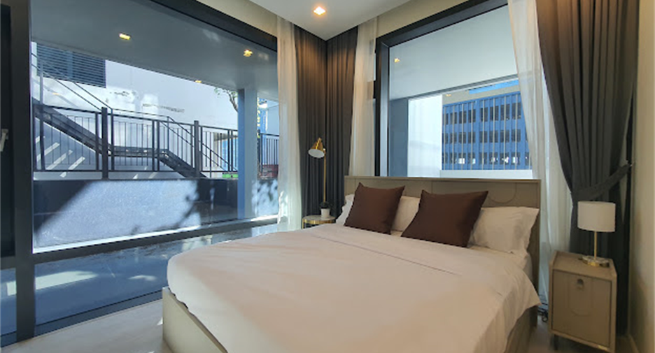 For rent 3 bedrooms condo in Watthana, Bangkok