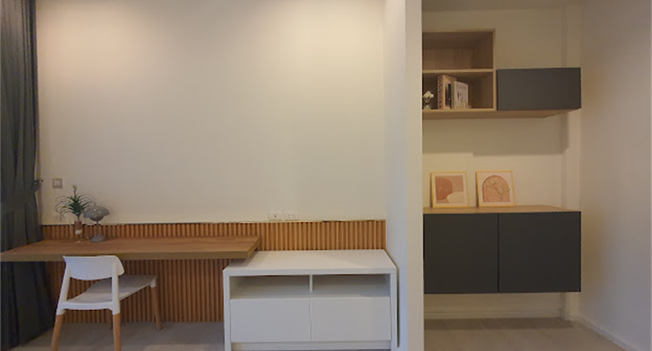 For rent 3 bedrooms condo in Watthana, Bangkok