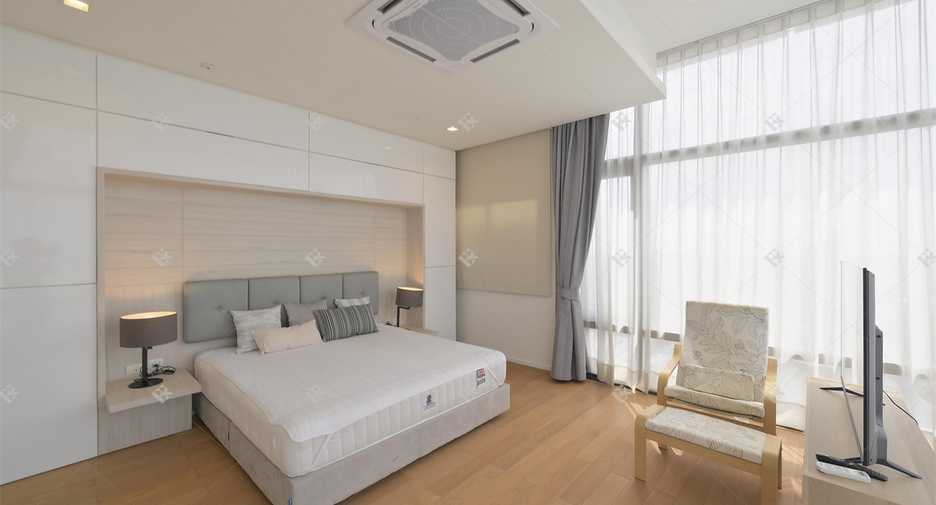 À louer 3 chambres condo à Watthana, Bangkok