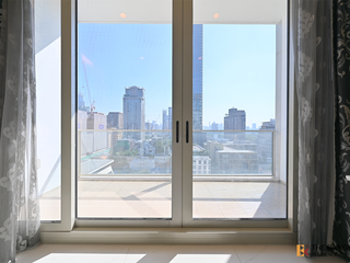For rent 2 bedrooms condo in Pathum Wan, Bangkok