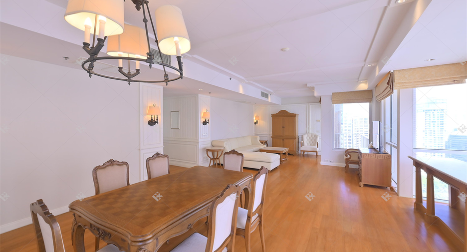 For rent 2 ベッドルーム condo in Pathum Wan, Bangkok
