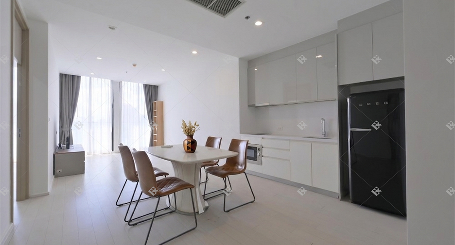 Wohnung zur Miete mit 2 Zimmer in Pathum Wan, Bangkok