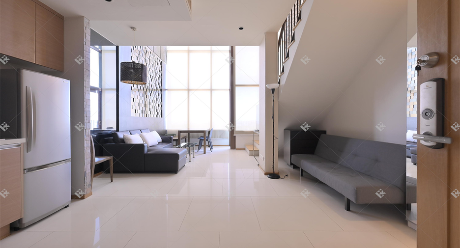 For rent 1 bed condo in Khlong Toei, Bangkok