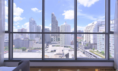 For rent 3 bedrooms condo in Khlong Toei, Bangkok