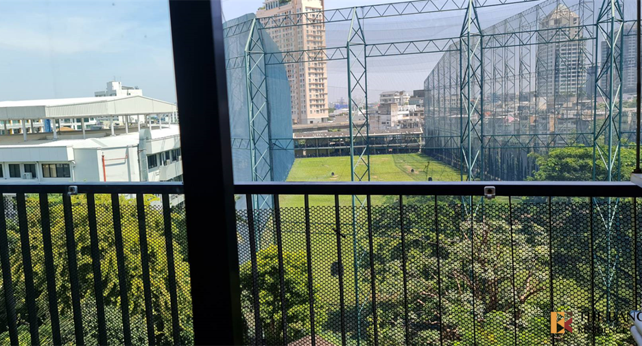 Condo en alquiler de 3 habitaciones en Khlong Toei, Bangkok