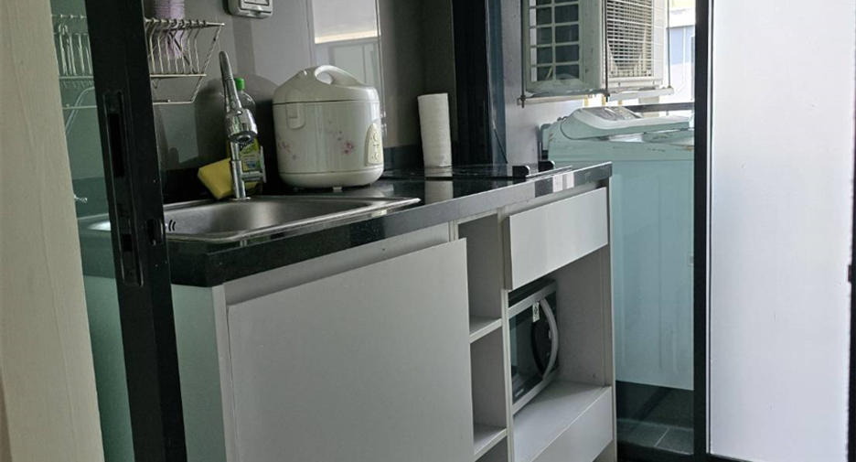 Condo en alquiler de 3 habitaciones en Khlong Toei, Bangkok