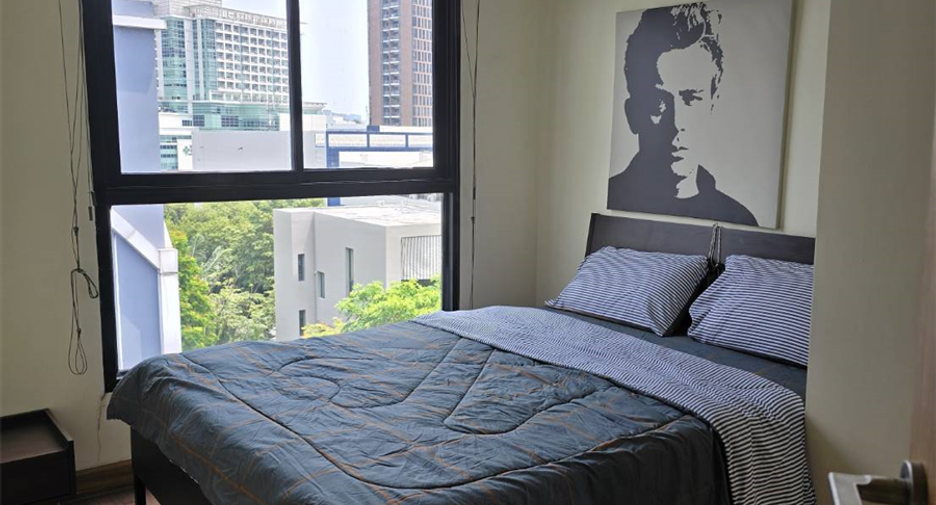 Condo en alquiler de 3 habitaciones en Khlong Toei, Bangkok