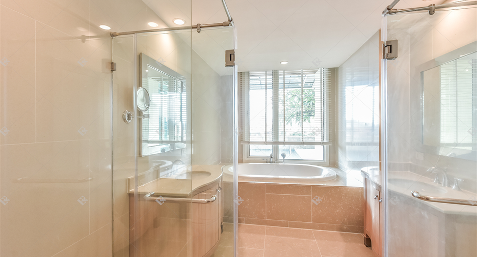 Wohnung zur Miete mit 3 Zimmer in Sathon, Bangkok