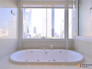 For rent 3 ベッドルーム condo in Pathum Wan, Bangkok