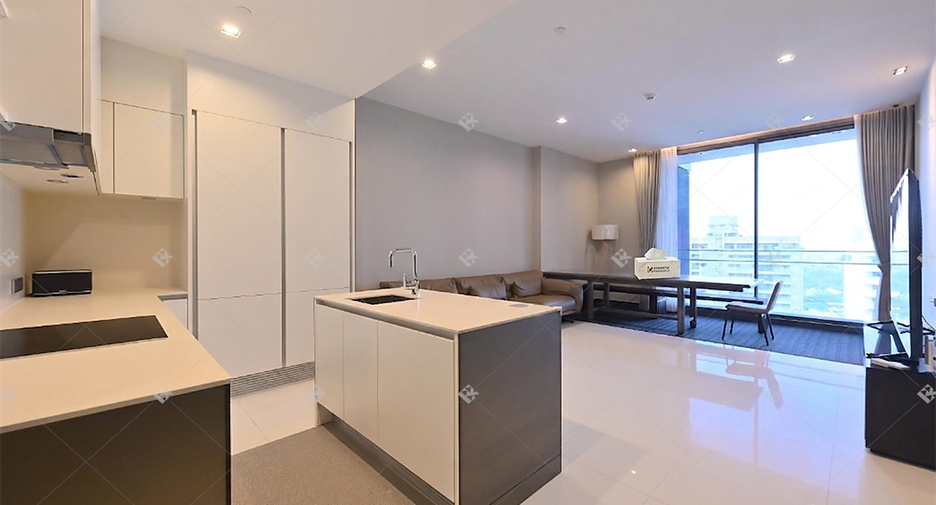For rent 2 bedrooms condo in Khlong Toei, Bangkok
