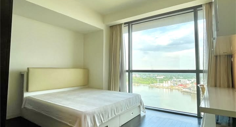 Condo en alquiler de 3 habitaciones en Yan Nawa, Bangkok