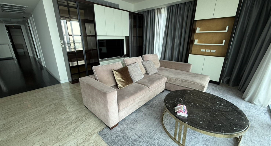 Wohnung zur Miete mit 3 Zimmer in Yan Nawa, Bangkok