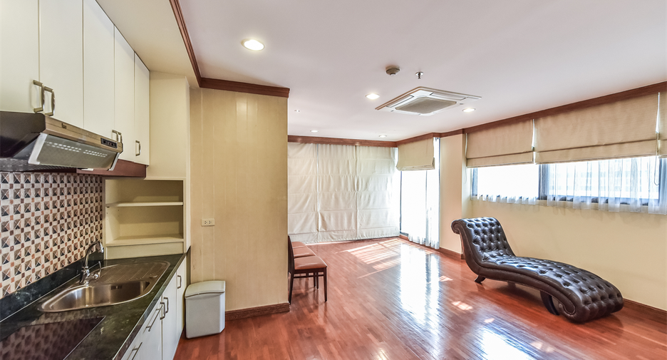 For rent 2 ベッドルーム condo in Pathum Wan, Bangkok