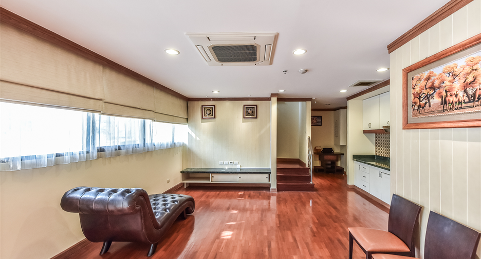 For rent 2 ベッドルーム condo in Pathum Wan, Bangkok