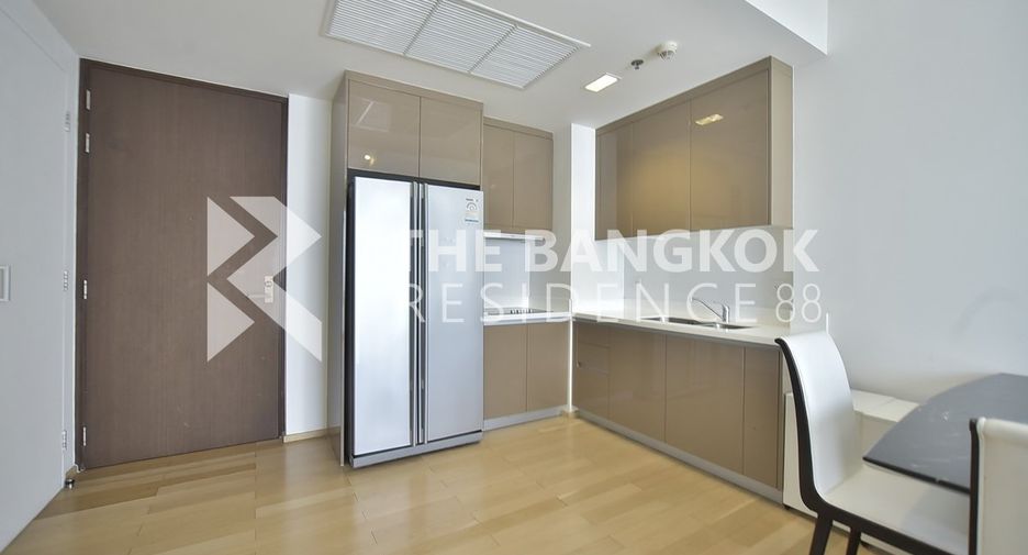 Condo en alquiler de 2 habitaciones en Khlong Toei, Bangkok