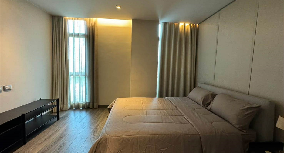 Condo en alquiler de 3 habitaciones en Khlong Toei, Bangkok