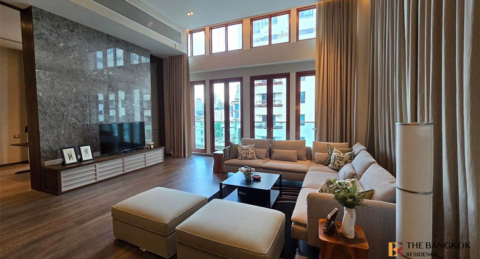 Condo en alquiler de 3 habitaciones en Khlong Toei, Bangkok