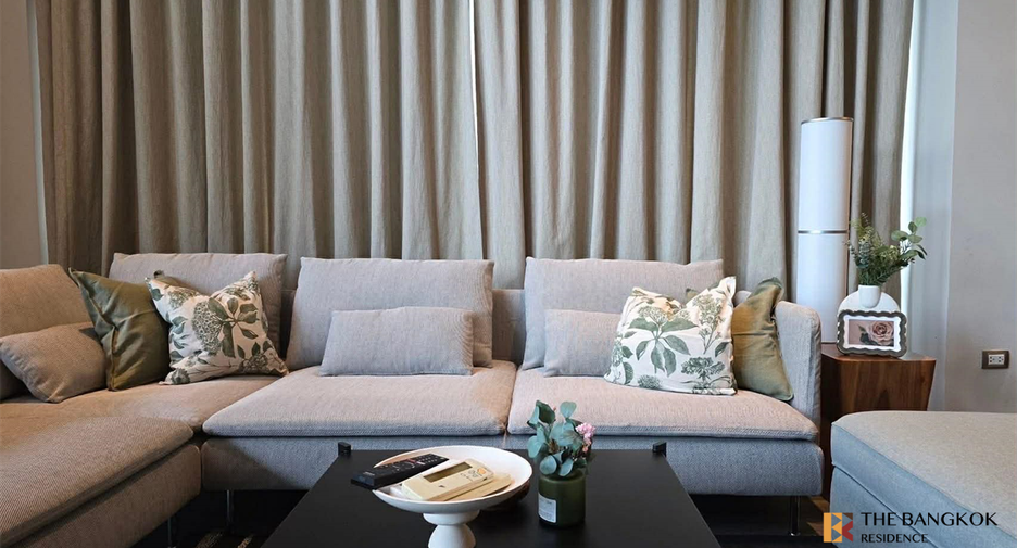 Condo en alquiler de 3 habitaciones en Khlong Toei, Bangkok