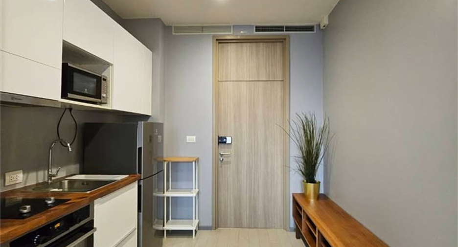 For rent 1 bed condo in Pathum Wan, Bangkok
