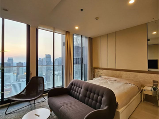 For rent 1 bed condo in Pathum Wan, Bangkok