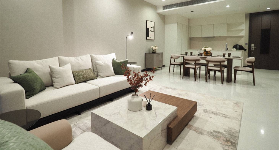 Condo en alquiler de 3 habitaciones en Khlong Toei, Bangkok