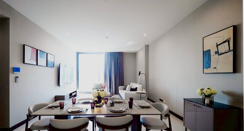 Condo en alquiler de 3 habitaciones en Khlong Toei, Bangkok