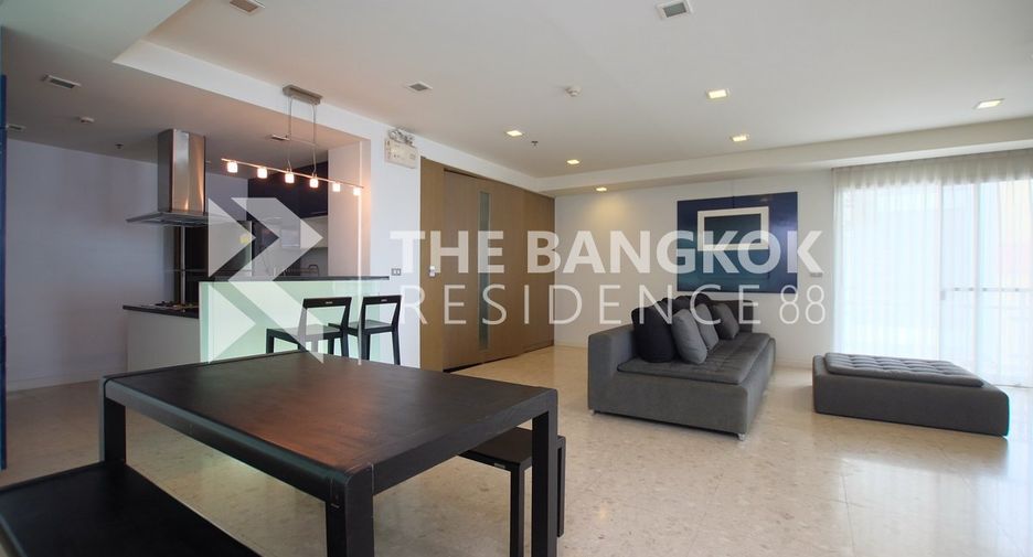 For rent 3 ベッドルーム condo in Khlong Toei, Bangkok