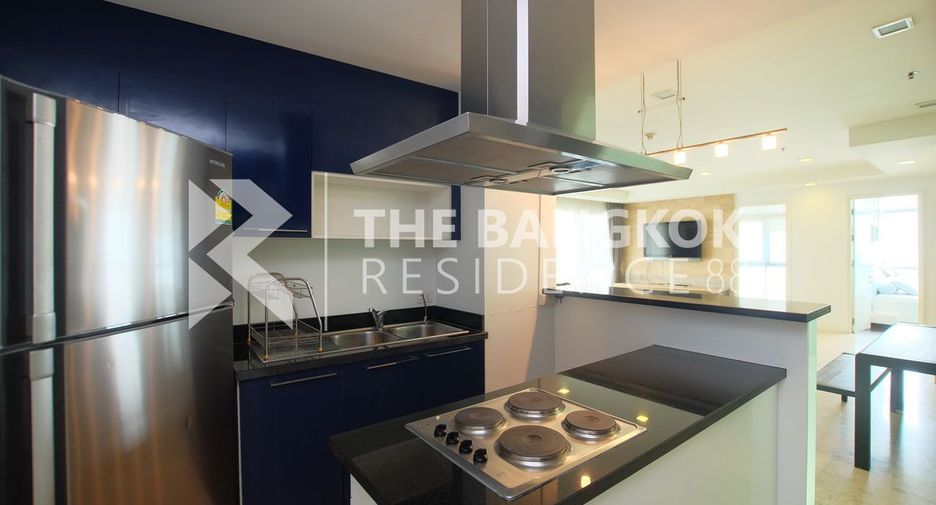 For rent 3 ベッドルーム condo in Khlong Toei, Bangkok