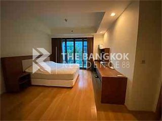 Condo en alquiler de 2 habitaciones en Pathum Wan, Bangkok