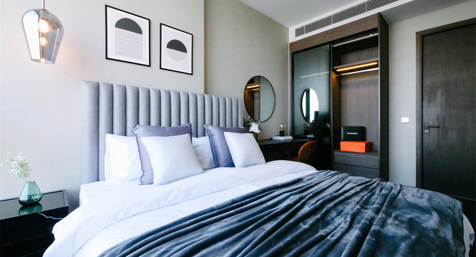 For rent 3 bedrooms condo in Khlong Toei, Bangkok
