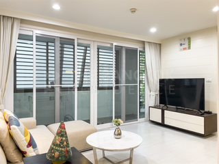 For rent 2 bedrooms condo in Khlong San, Bangkok