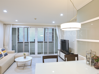 For rent 2 bedrooms condo in Khlong San, Bangkok