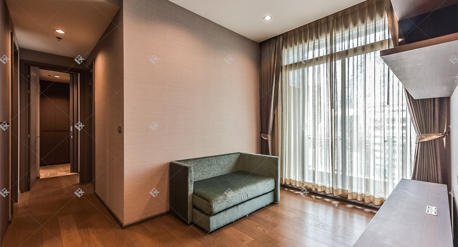 For rent 2 bedrooms condo in Sathon, Bangkok