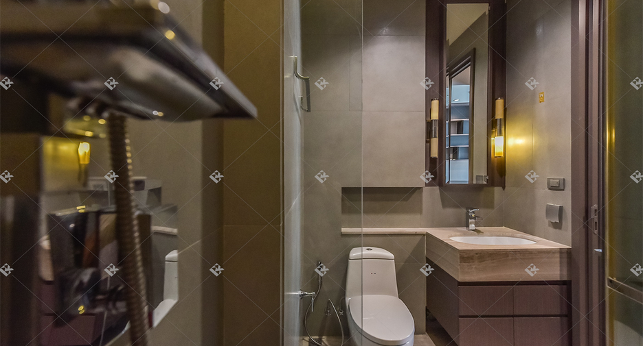 For rent 2 bedrooms condo in Sathon, Bangkok