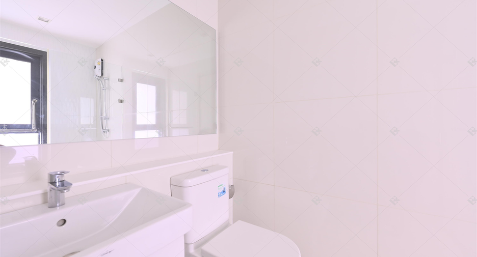 For rent 2 bedrooms condo in Pathum Wan, Bangkok