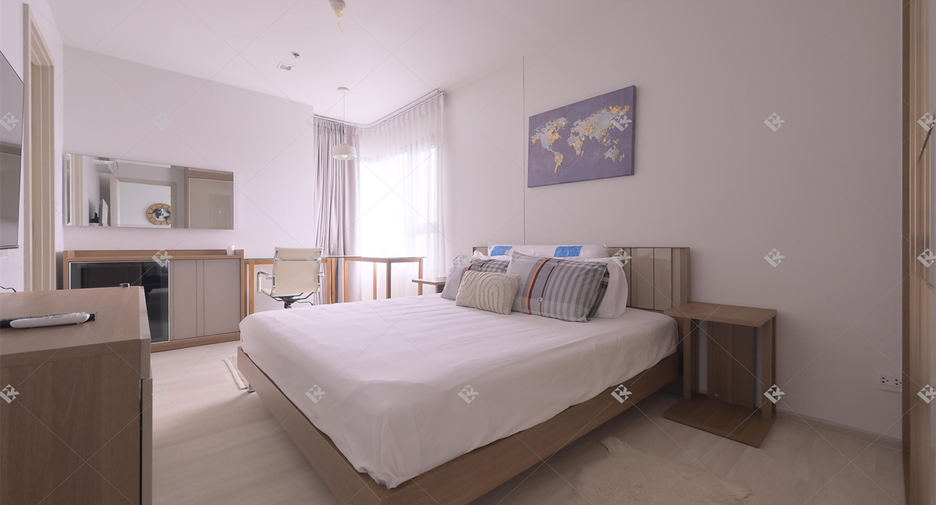 For rent 2 bedrooms condo in Pathum Wan, Bangkok