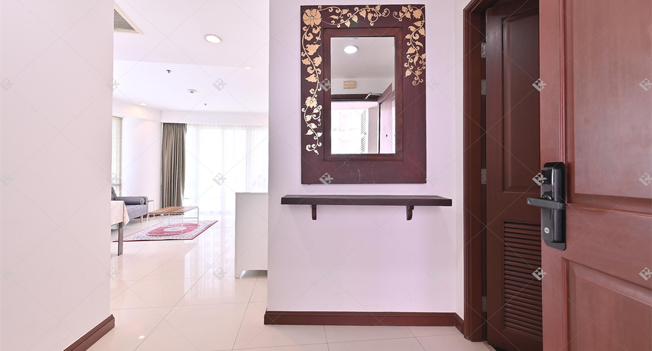 For rent 2 ベッドルーム condo in Pathum Wan, Bangkok