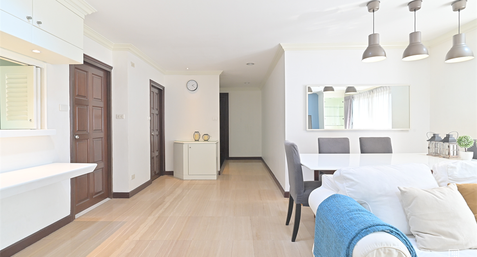 For rent 3 bedrooms condo in Watthana, Bangkok