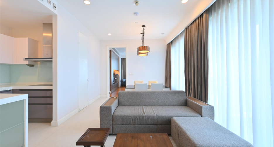 For rent 2 bedrooms condo in Pathum Wan, Bangkok