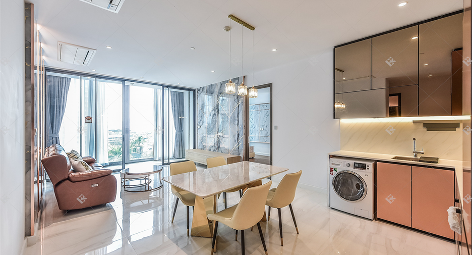 For rent 2 bedrooms condo in Sathon, Bangkok