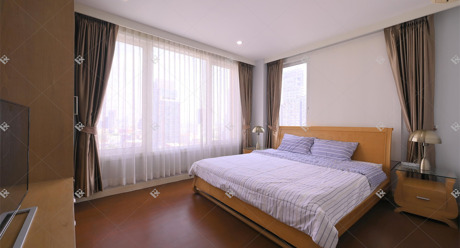 Condo en alquiler de 2 habitaciones en Khlong Toei, Bangkok