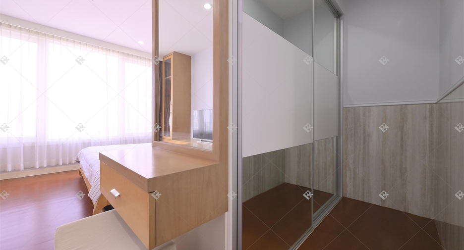 Condo en alquiler de 2 habitaciones en Khlong Toei, Bangkok