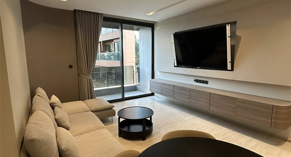 For rent 2 bedrooms condo in Khlong Toei, Bangkok