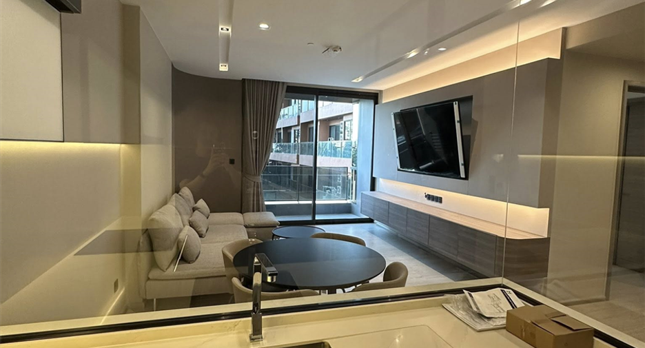 For rent 2 bedrooms condo in Khlong Toei, Bangkok