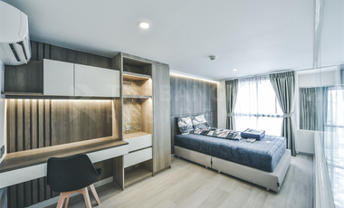For rent 2 bedrooms condo in Sathon, Bangkok