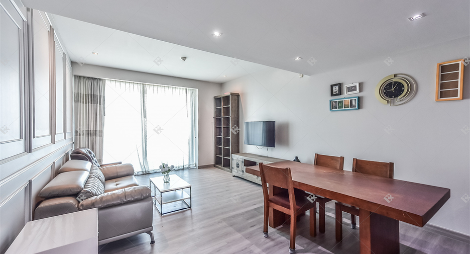 Wohnung zur Miete mit 2 Zimmer in Yan Nawa, Bangkok